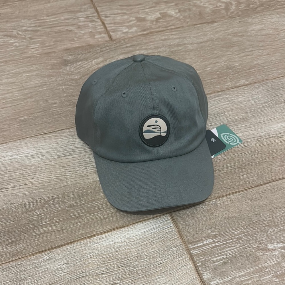 Gray Cap with tentree logo
